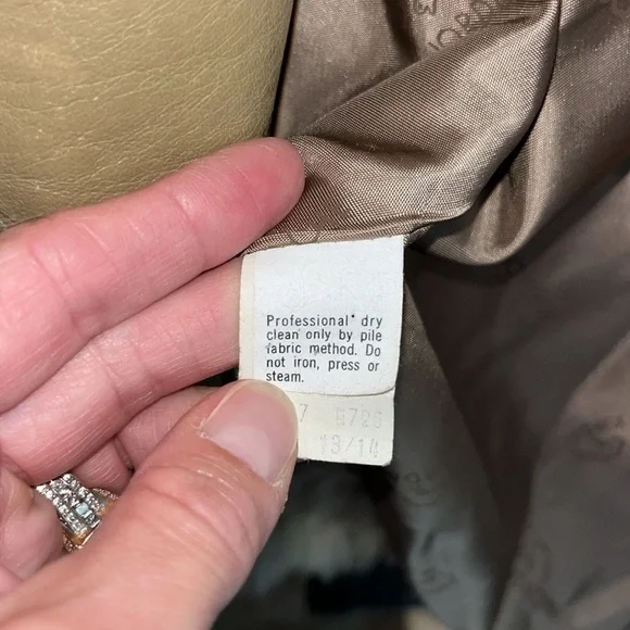 Vintage glamorous chic classic vintage ivory taupe faux fur sweater jacket 13/14 - Picture 7 of 16